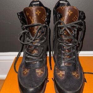 Louis Vuitton Monogram Laureate Black and Brown Boots